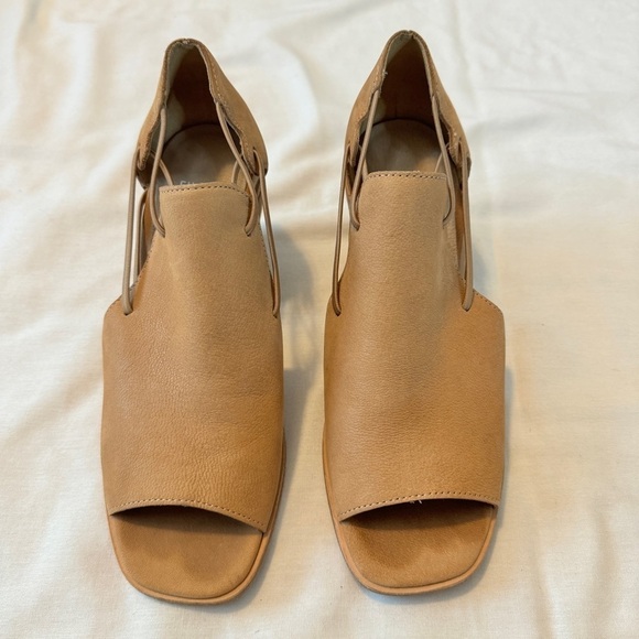 Eileen Fisher 7 Allie Sandals Open Toe Heels Leather Boho Casual - Picture 3 of 10
